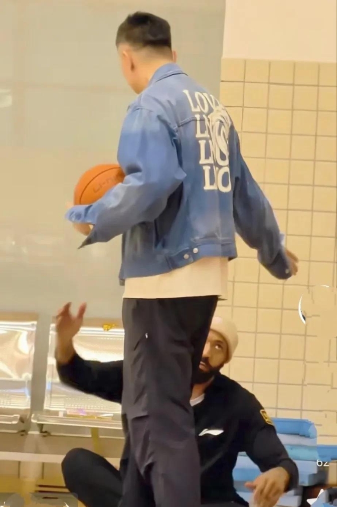 九游官方网站-Karsa遭遇十五持续失利，切尔西教练压力巨大！引发球迷热议-九游官方网站